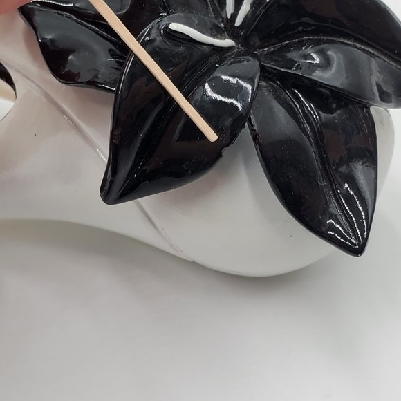 High Heel Wine Bottle Holder - Picture 12 of 14